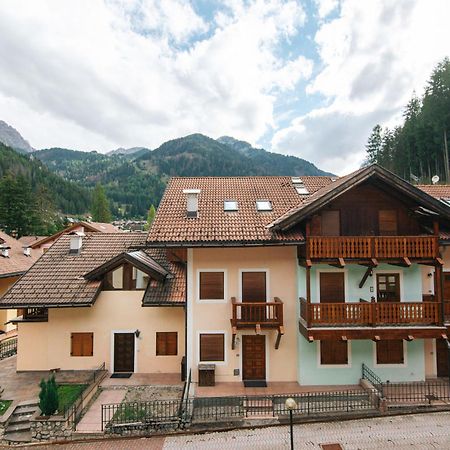 Apartment Des Alpes-8 By Interhome Canazei Bagian luar foto